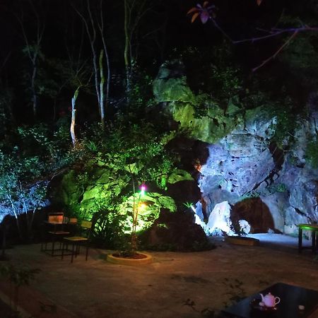 Song Toan Hotel Phong Nha Bagian luar foto