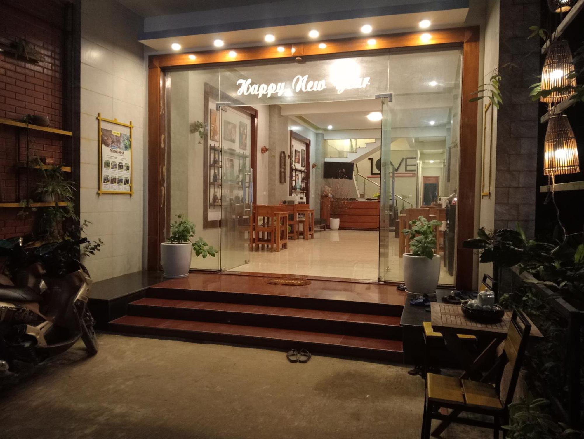 Song Toan Hotel Phong Nha Bagian luar foto