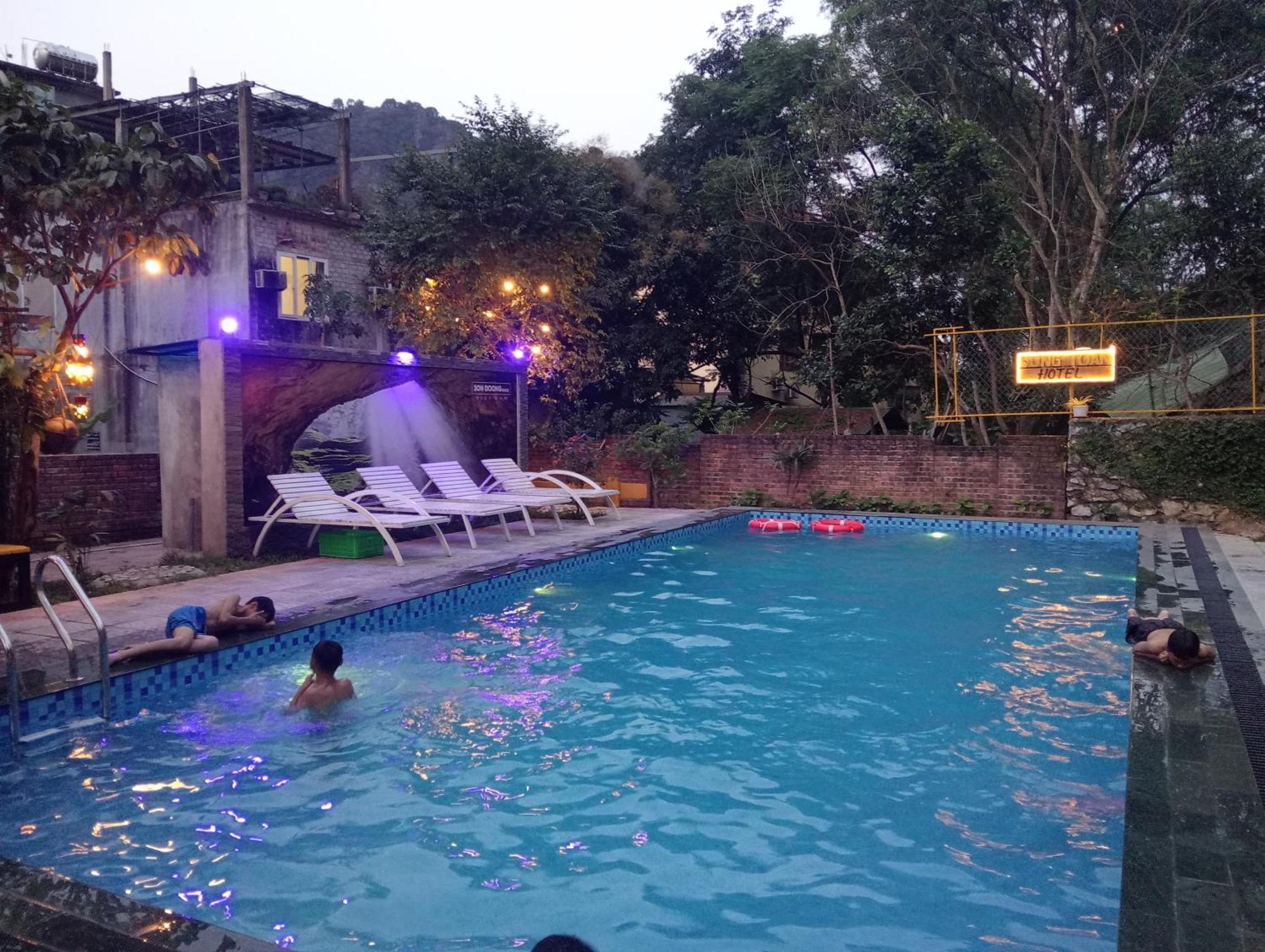 Song Toan Hotel Phong Nha Bagian luar foto