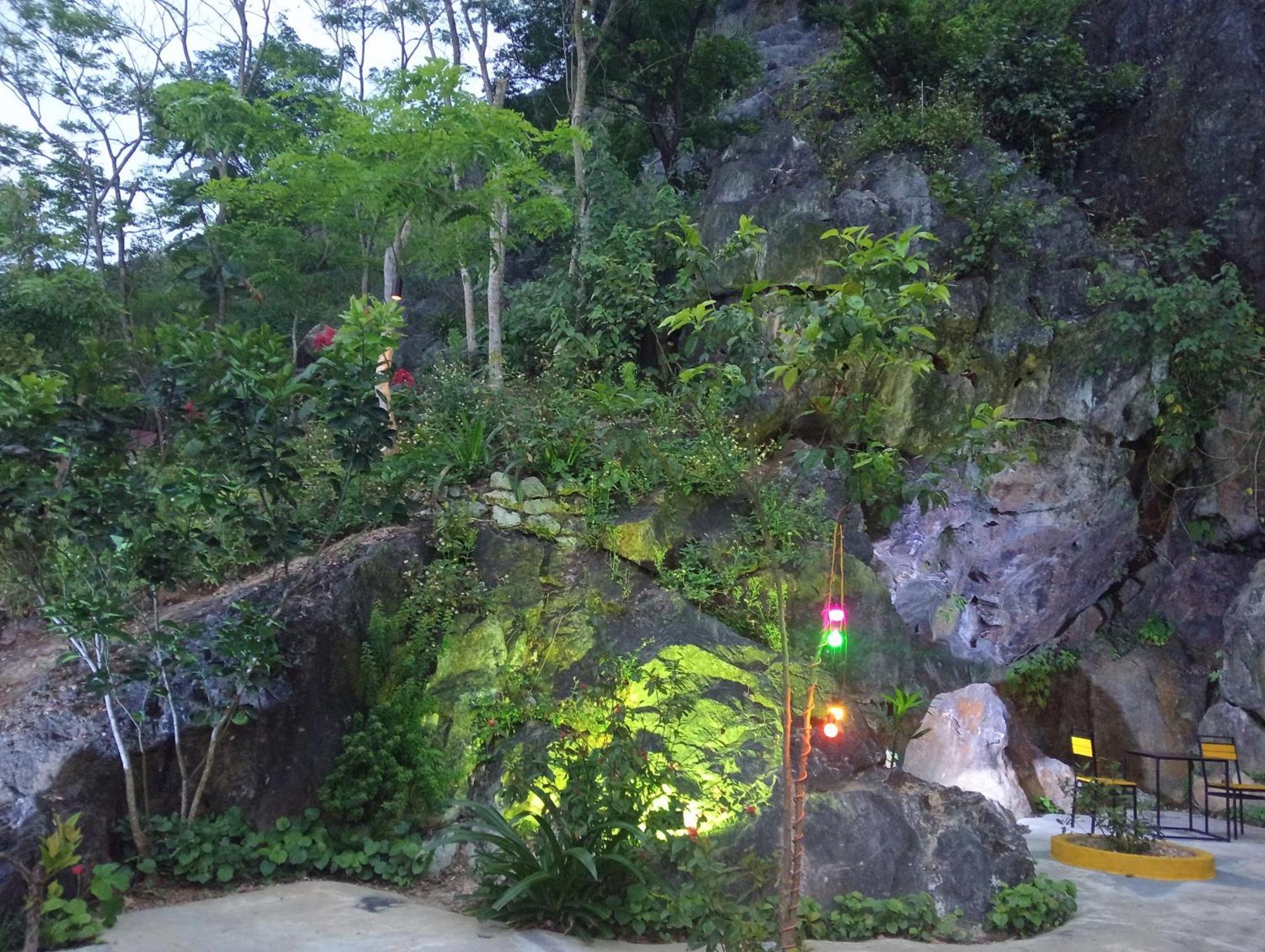 Song Toan Hotel Phong Nha Bagian luar foto